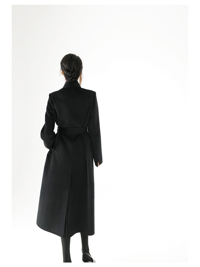 Slim Straight-Shouldered Cashmere Coat